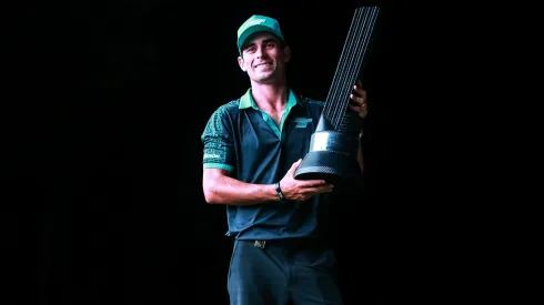 Joaquín Niemann hizo historia con su triunfo en LIV Golf en Mayakoba.
