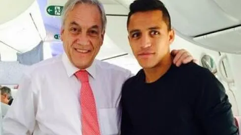 Alexis Sánchez dedicó un mensaje a Sebastián Piñera tras su muerte.
