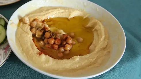 Receta de hummus de garbanzo.
