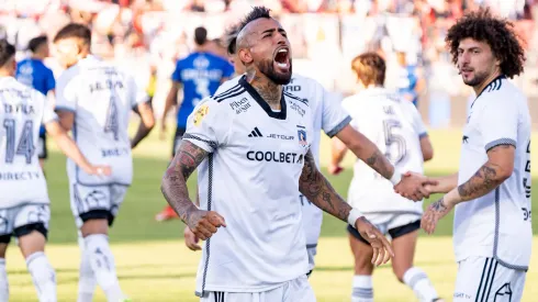 Vidal festeja su primer gol en el regreso a Colo Colo.
