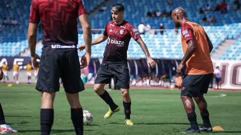 Tras casi un año, Ángelo Araos volvió a las canchas.
