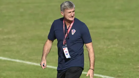 Robert Jarni fue despedido de la selección de Croacia por apoyar al Betis.
