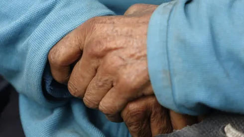 Encuentro con adultos mayores durante inicio del pago del Bono Invierno 2017.
