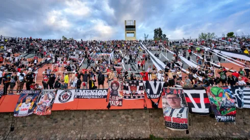 22 hinchas del Cacique no podrán ingresar nunca más a Argentina.
