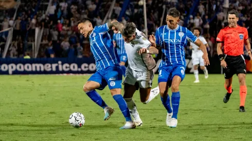 Godoy Cruz buscará revertir su suerte ante Colo Colo por Copa Libertadores.
