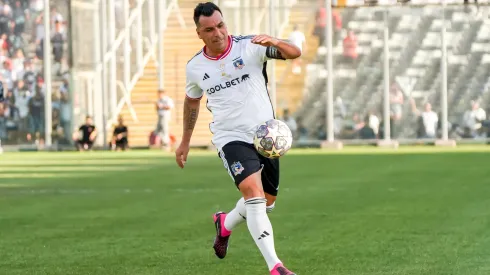 Esteban Paredes acusa recibir un portazo en la cara desde Colo Colo.
