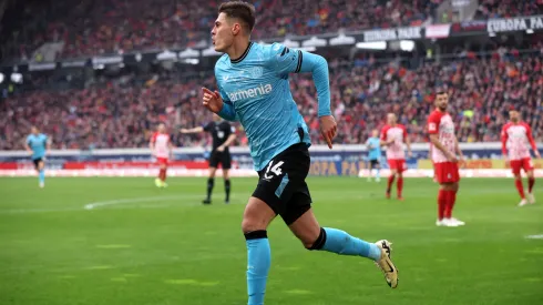 Bayer Leverkusen continúa como líder en la Bundesliga.
