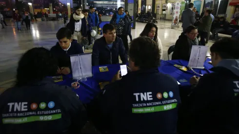 Entrega de la TNE a estudiantes
