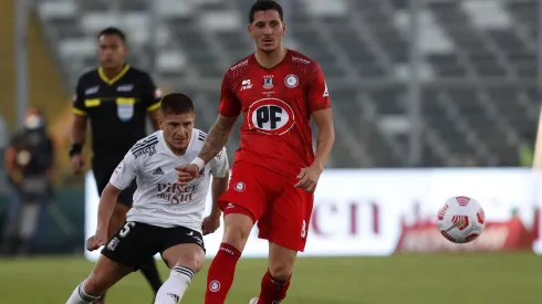 El volante argentino firma por una temporada en Colo Colo.
