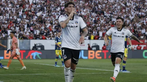 Carlos Palacios marcó el gol de la tranquilidad para Colo Colo ante Everton.
