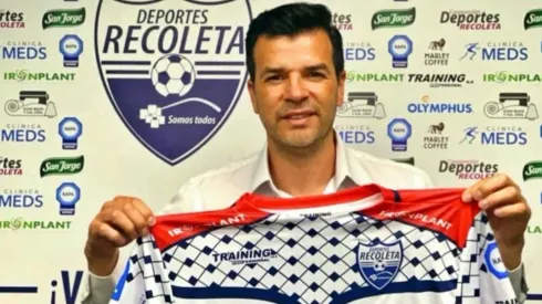 Luis Landeros feliz con Recoleta primero en sociedad con Sebastián González.
