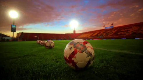 La cancha del Estadio Santa Laura en su peor momento en años.
