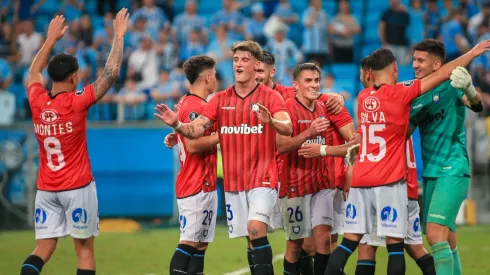 Huachipato hizo historia y superó a Gremio en Brasil
