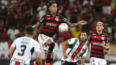 Erick Pulgar fue titular en el triunfo de Flamengo ante Palestino.
