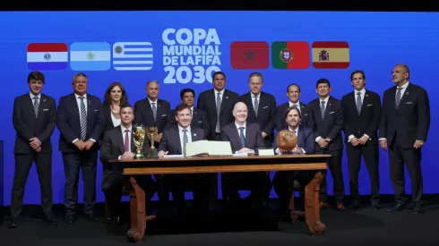 Pablo Milad estuvo en la firma del Mundial 2030 a pesar de haber sido excluido sin aviso de la organización.
