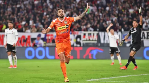 Cobreloa le ganó el clásico a Colo Colo en el Monumental.
