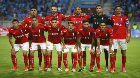 La Católica tiene cambio y medio: formación contra Colo Colo.
