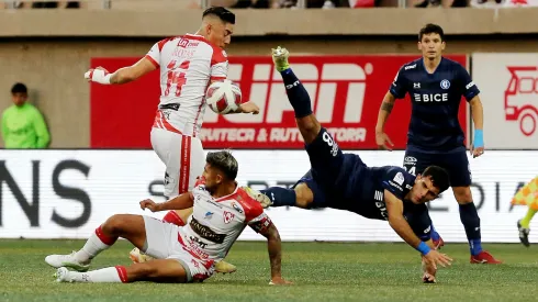 Deportes Copiapó y Universidad Católica jugará este sábado a las 15:00 horas.
