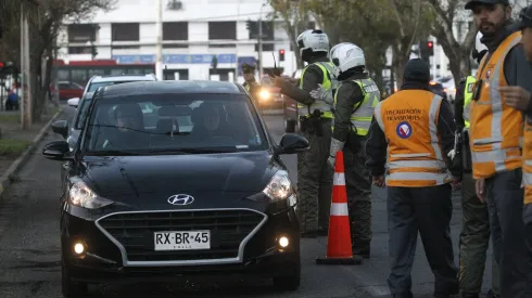 Conoce los vehículos que no podrán transitar este viernes. 
