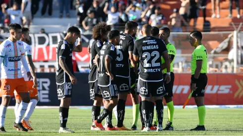 Nicolás Gamboa tuvo una difícil jornada en el empate de Colo Colo con Cobresal.
