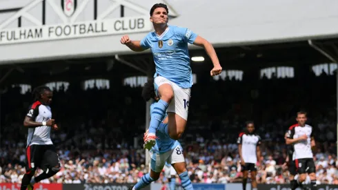 Manchester City ganó y se instala en la cima, con un partido menos y a una fecha del final de la Premier.
