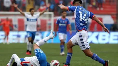 Marcelo Morales en el Clásico Universitario de la segunda rueda del Campeonato Nacional 2023.
