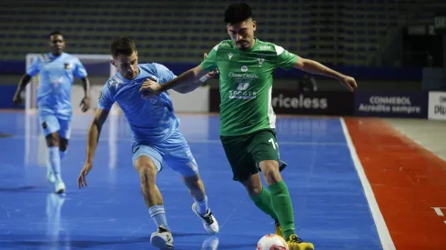 Santiago Wanderers busca los cuartos de final en Argentina.
