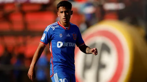 Lucas Assadi puede salir de la U por "culpa" de Colo Colo y Cabral.
