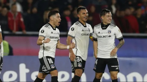 Colo Colo clasificó a los octavos de final de Copa Libertadores.
