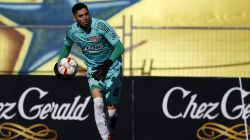 Gabriel Castellón aprueba en su primera rueda en la U.
