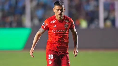 Charles Aránguiz tuvo su debut en el Brasileirao con Inter de Porto Alegre.
