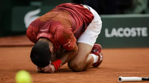Novak Djokovic no podrá seguir jugando en Roland Garros.
