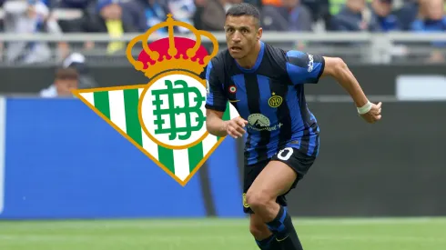 Alexis Sánchez busca club y el Real Betis le hace ojitos.
