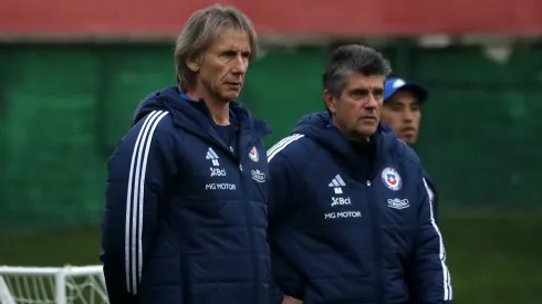 Ricardo Gareca trabaja en dos esquemas para poner en cancha con Chile ante Paraguay.
