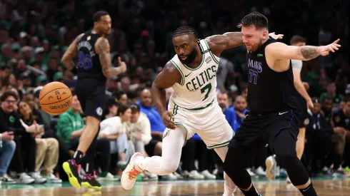 Los Celtics tienen la ventaja ante Mavericks.
