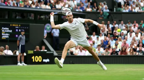 Nicolás Jarry llegó en 2023 a la tercera ronda de Wimbledon, donde cayó con Carlos Alcaraz.
