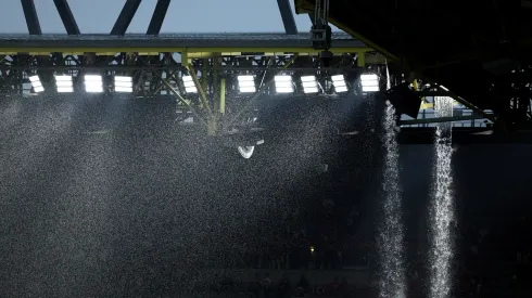 La Eurocopa se ve afectada por las lluvias, como ocurre en Dortmund. 
