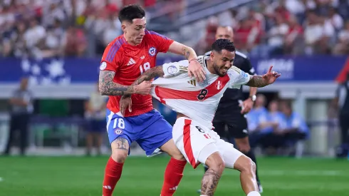 Echeverría ingresó algunos minutos ante Perú en el debut de Chile
