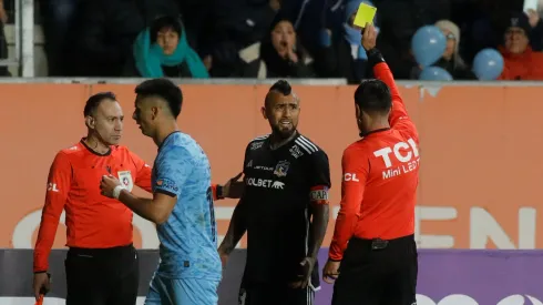 Arturo Vidal fue expulsado por Víctor Manzor en el duelo de Colo Colo ante O'Higgins por Copa Chile.
