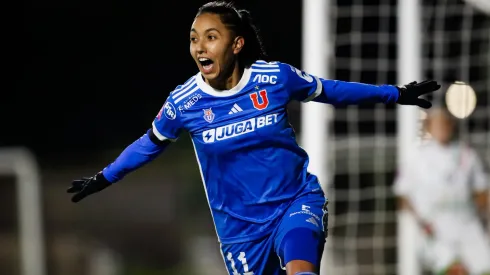 Fernanda Araya anotó un doblete en triunfo de la U ante Audax Italiano en Campeonato Femenino.
