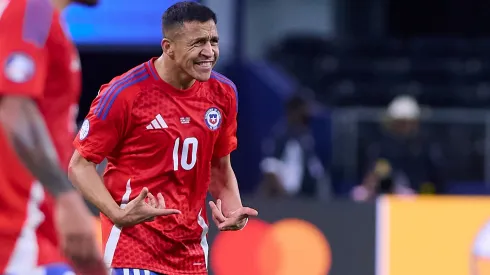 Alexis Sánchez está a una tarjeta amarilla de ser suspendido en Copa América.
