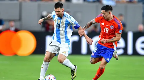 Rodrigo Echeverría fue titular ante la Argentina de Messi.
