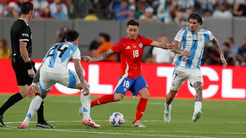 Rodrigo Echeverría aprovecha su buen momento en la Roja.
