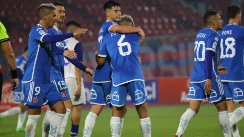 El técnico Gustavo Álvarez cambia la formación de la U para Copa Chile.
