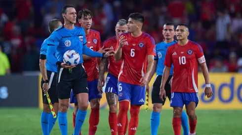 Chile mostró corazón ante Canadá: debió jugar contra el árbitro
