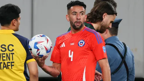 Mauricio Isla tiene acuerdo con Colo Colo: Inminente regreso a Chile.
