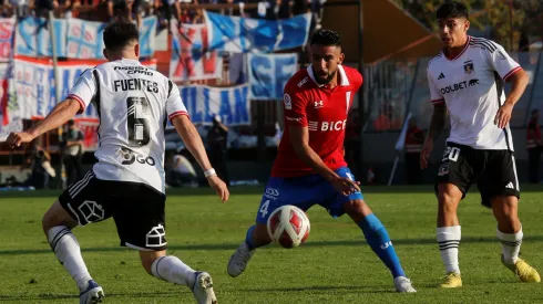 Mauricio Isla, opción para firmar en Colo Colo, suena para ser firmado por Grupo Pachuca.
