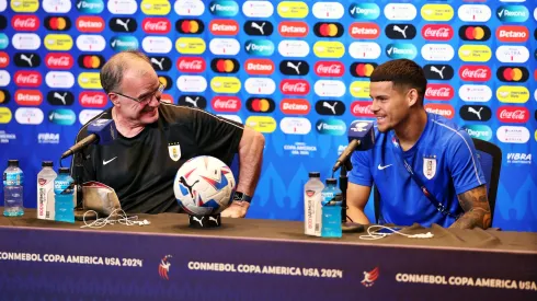 Bielsa vivió un cómico momento en conferencia de prensa.
