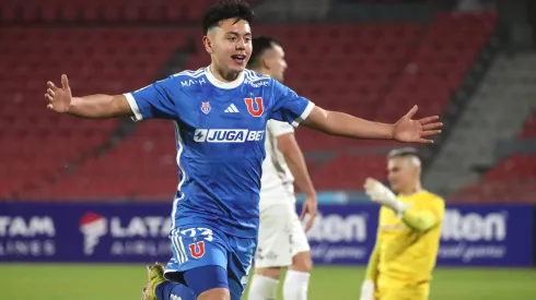 El jugador de 18 años se abre camino en la U.
