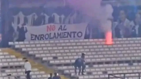 La Garra Blanca protagonizó incidentes en el Monumental.
